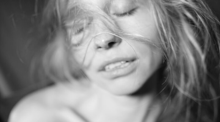Desvendando os Mitos sobre a Sexualidade Feminina: Empoderamento e Liberdade Além das Expectativas